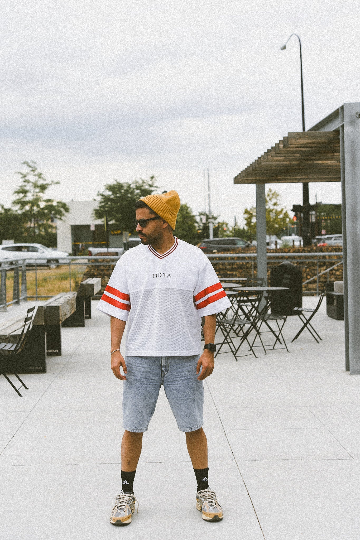 Line Break Mesh T-shirt | Boxy V-Neck Street Jersey – Gender Neutral